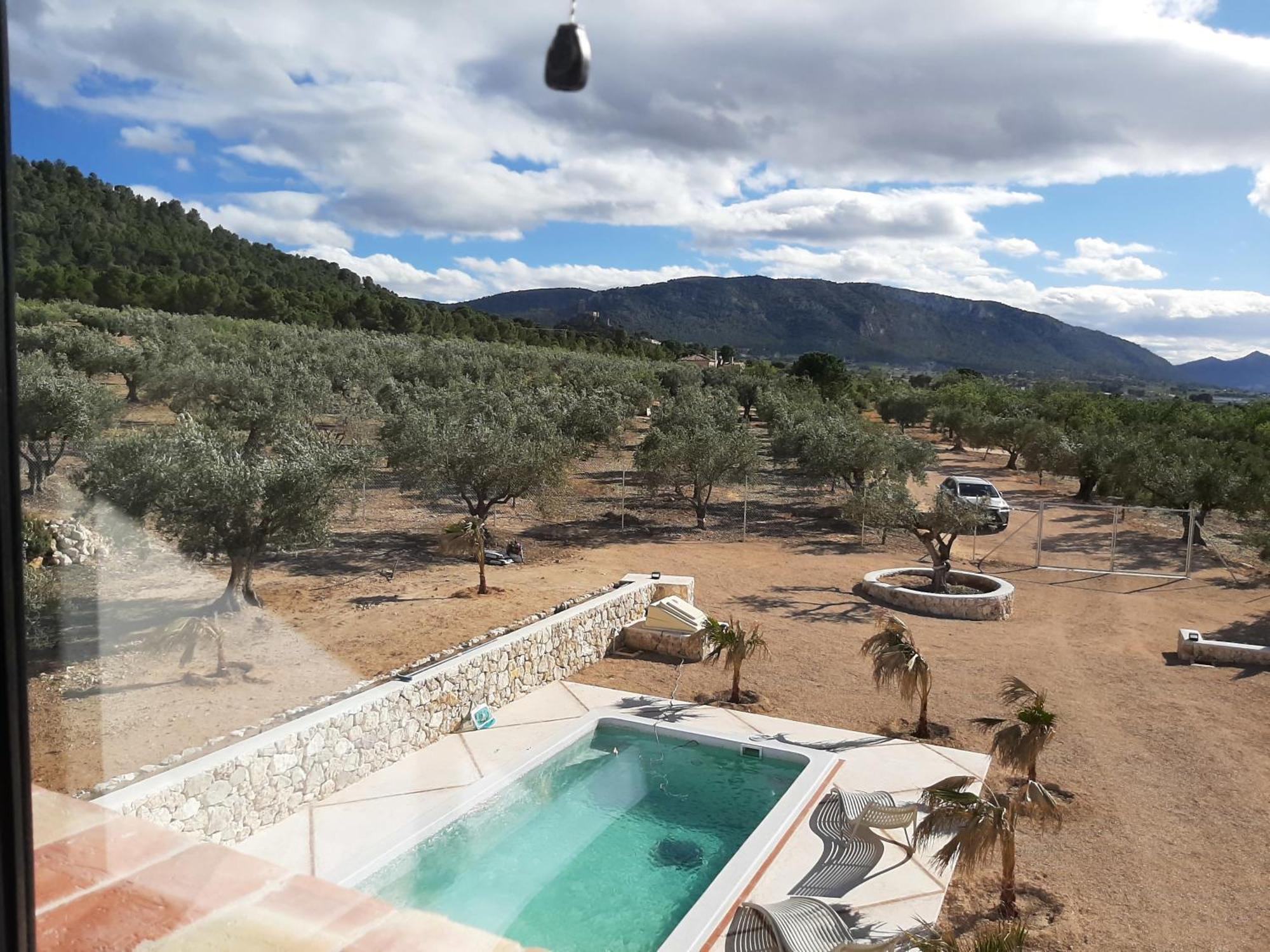 Casita Del Embalse Con Encanto Biar Eksteriør bilde